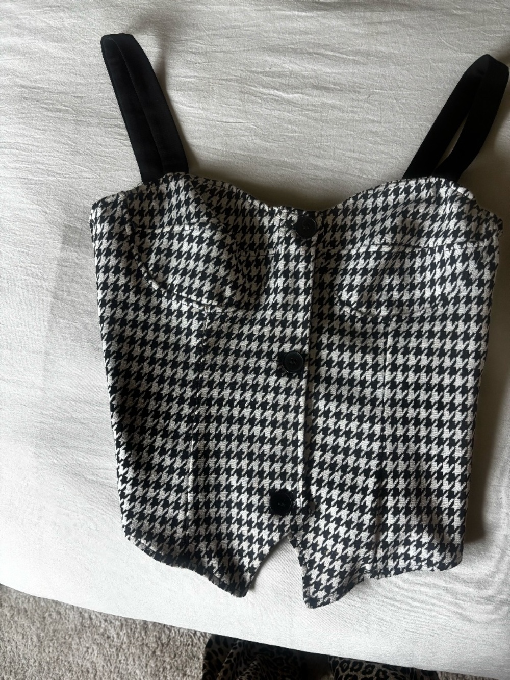 BLACK AND WHITE HERRINGBONE VEST